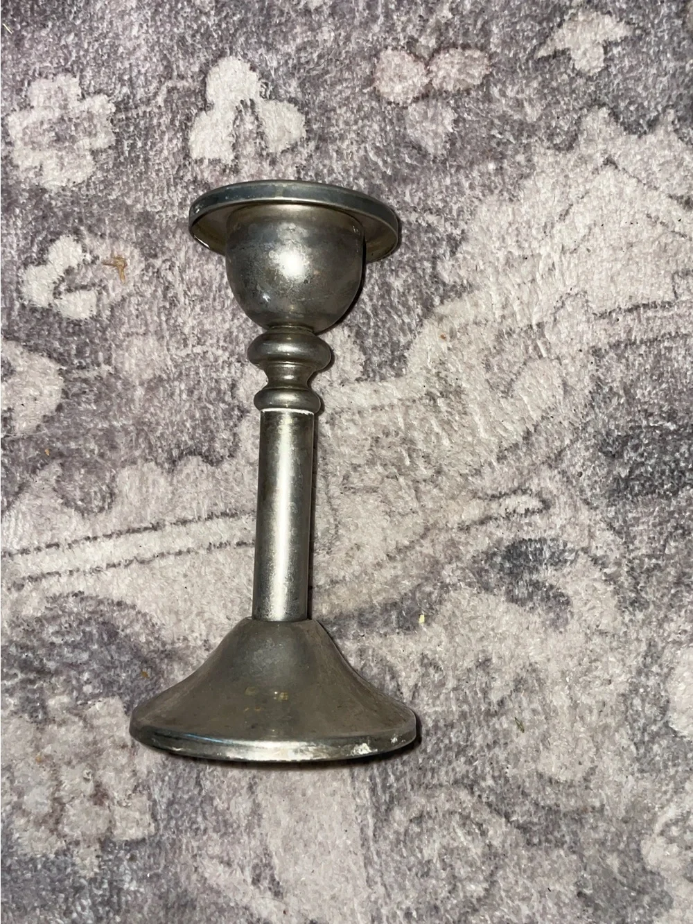 Metal Pillar Candle Holder in Silver